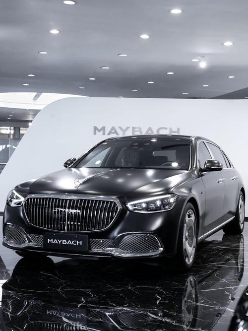 重庆15岚图汽车的售后服务让用户无忧出行，迈巴赫未来的豪华车趋势